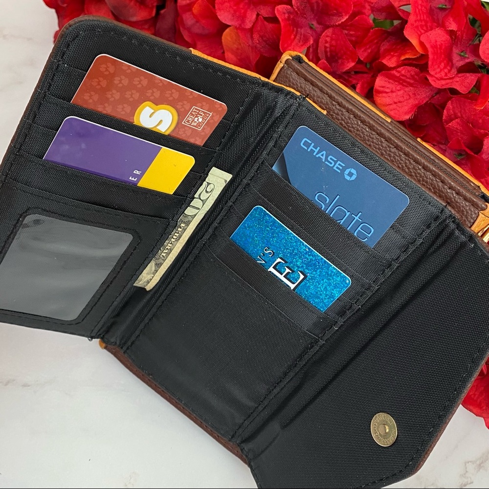 Harry Potter Hogwarts School Trunk Clutch Handbag Crossbody - Picture 14 of 16